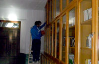 Nuevas librerías en la biblioteca de la Escolanía